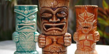 Tiki mug